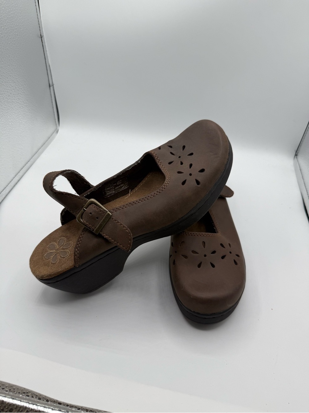 Dr Scholl’s Brown Floral Cutout Slip On Mary Jane Clogs Sz 10